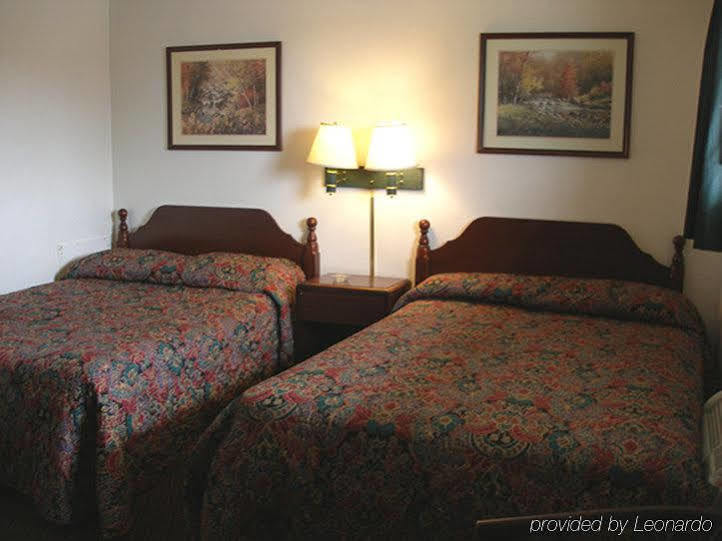 Red Carpet Inn - Allentown Room photo